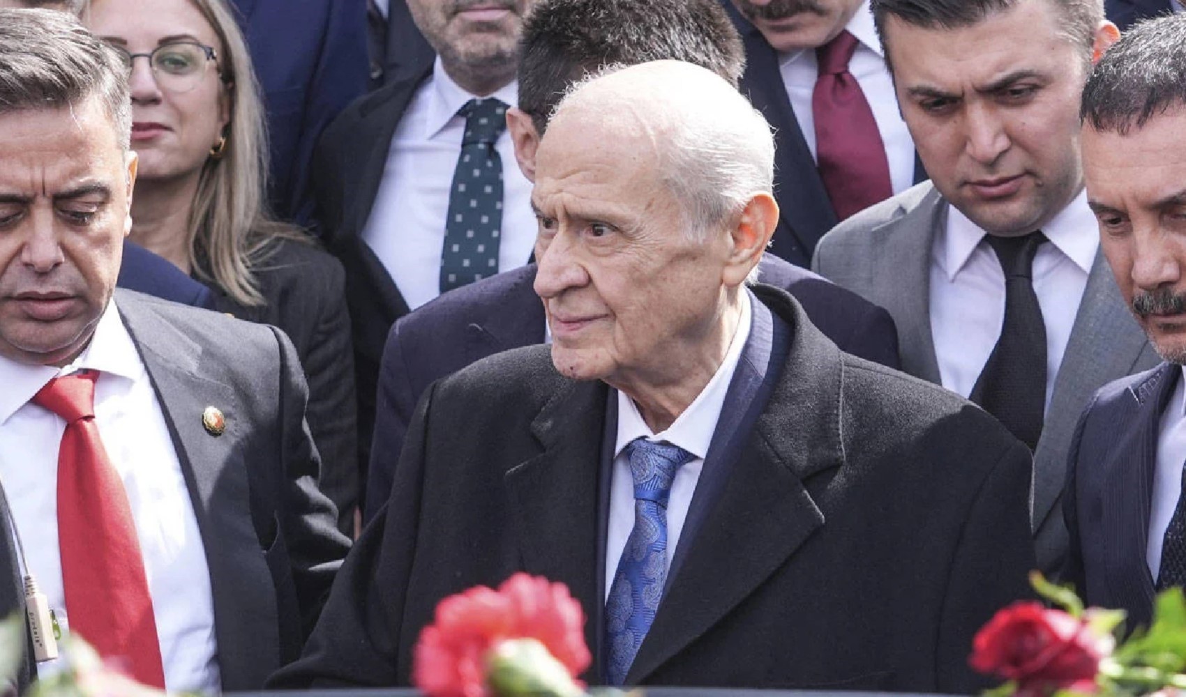 Bahçeli'den Özel'e 'cunta' tepkisi: 'Potansiyel darbe meraklısı bir zavallının hezeyanıdır'
