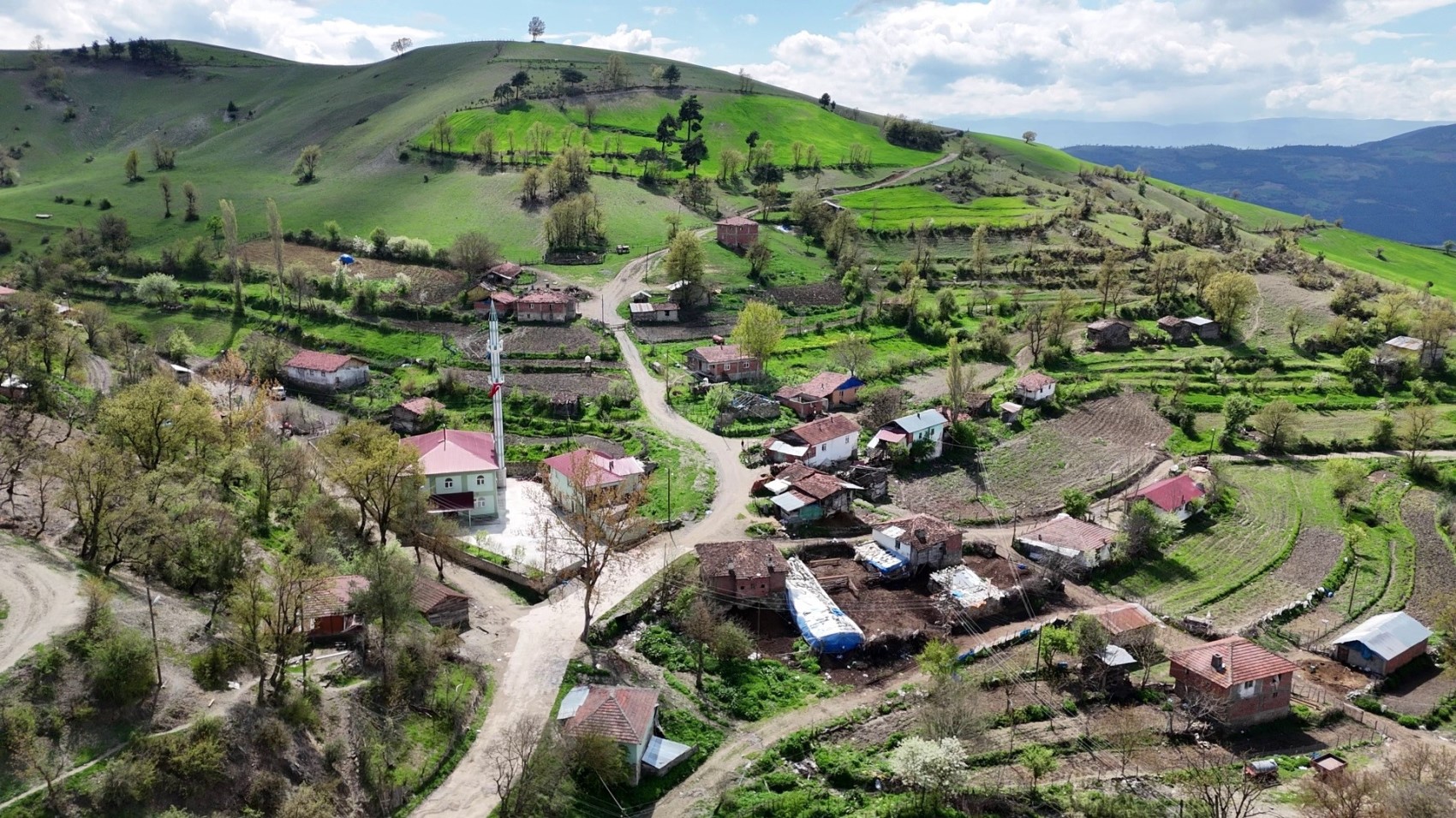 İşte herkesi şaşkına çeviren o köy... Köyün yarısı sağır ve dilsiz!
