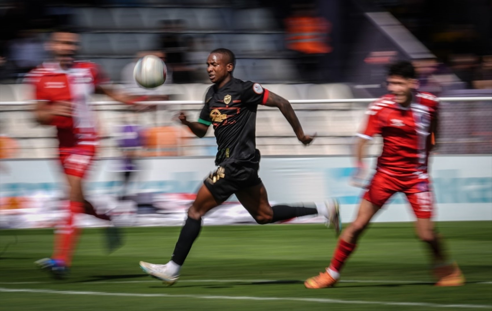 Manisa-Amedspor maçı hangi kanalda, ne zaman, saat kaçta?
