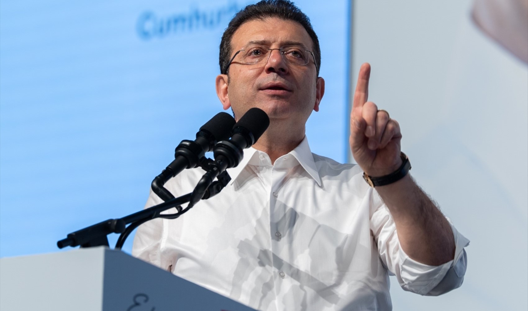 İmamoğlu'ndan siyasi partilere 'gençler için adalet' çağrısı! 'Zulme karşı harekete geçin!'