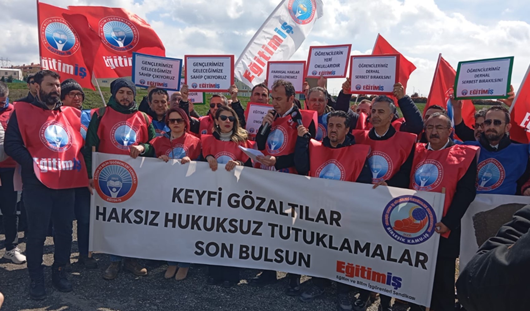 Eğitim-İş, Silivri'den adalet çağrısında bulundu: Gelecekleri bilinçli biçimde baltalanıyor