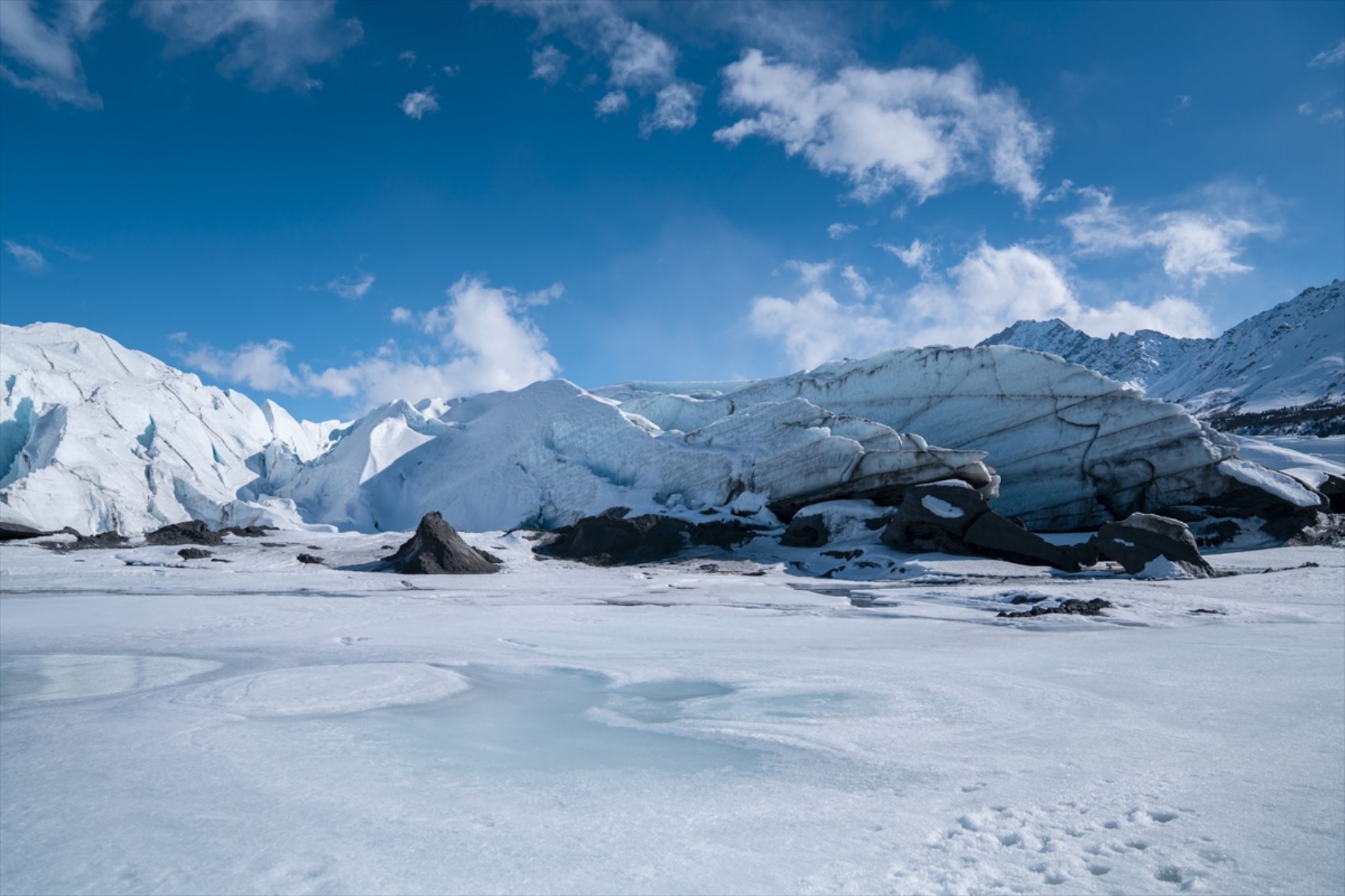 Alaska’da buz şöleni: Matanuska Buzulu’nu Türk fotoğrafçı görüntüledi