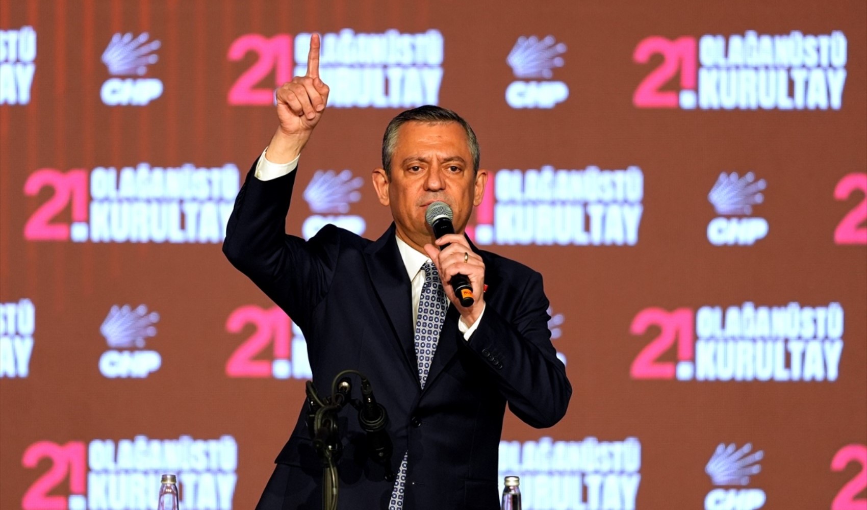 CHP'nin olağanüstü kurultayının iptali başvurusu hakkında karar: Özgür Özel yeniden seçilmişti