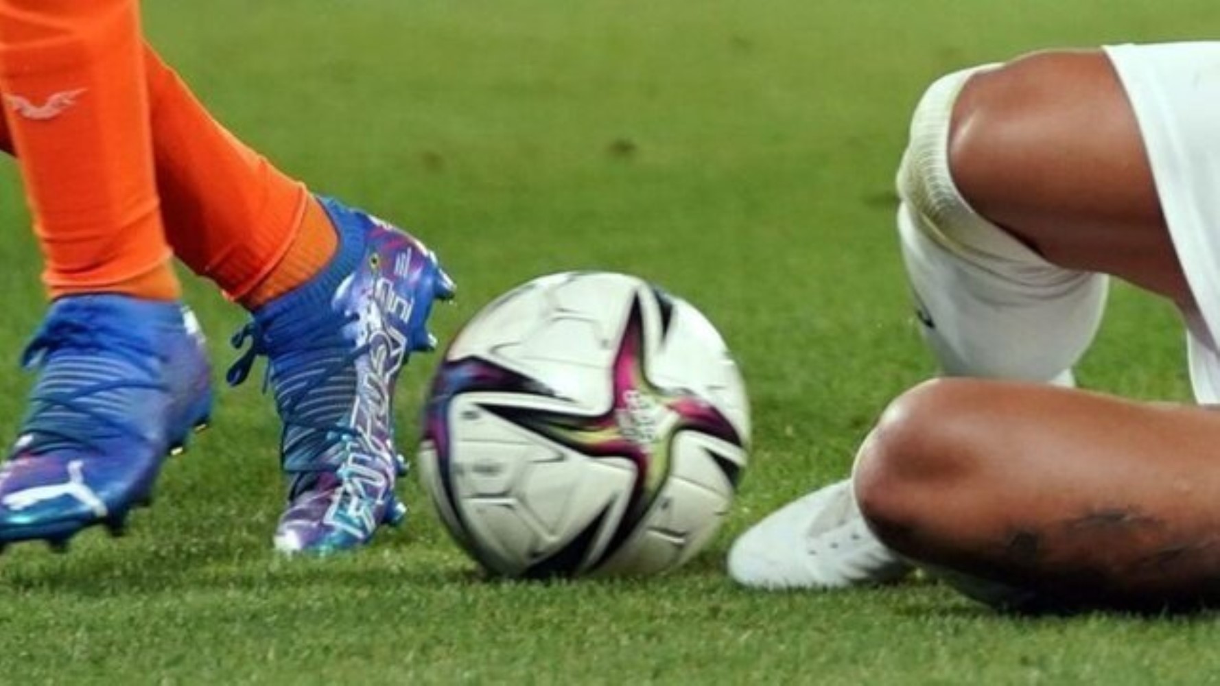 Bugün hangi maçlar var? 1 Mayıs Perşembe günü kimin maçı var, saat kaçta? UEFA Avrupa Ligi, Konferans Ligi, Premier Lig maç programı