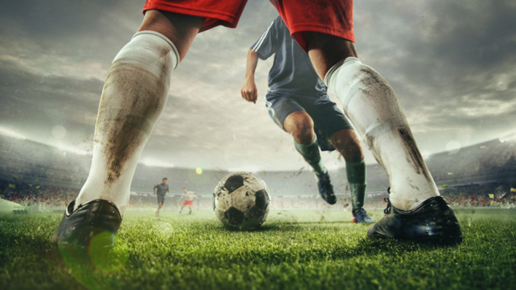 Bugün hangi maçlar var? 1 Mayıs Perşembe günü kimin maçı var, saat kaçta? UEFA Avrupa Ligi, Konferans Ligi, Premier Lig maç programı