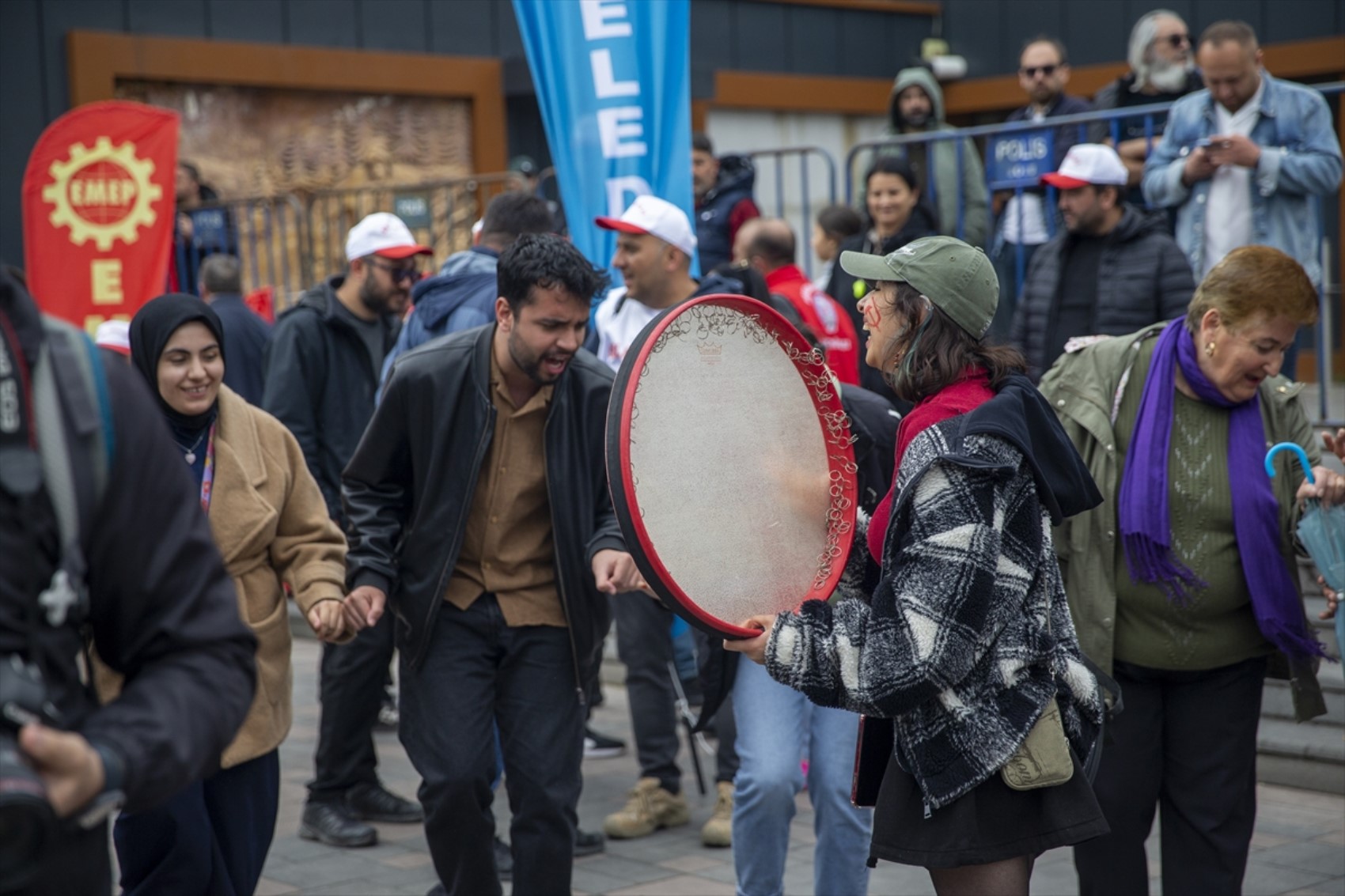 1 Mayıs yurdun dört bir yanında büyük bir coşkuyla kutlandı