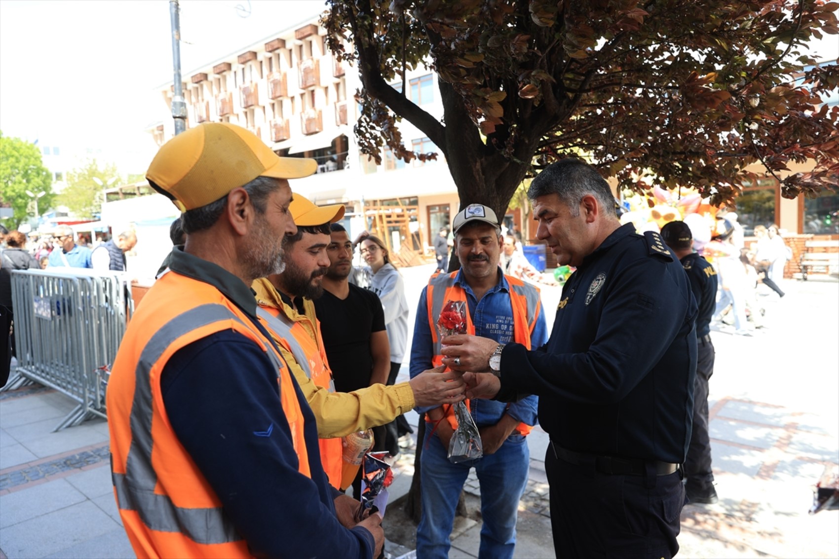 1 Mayıs yurdun dört bir yanında büyük bir coşkuyla kutlandı