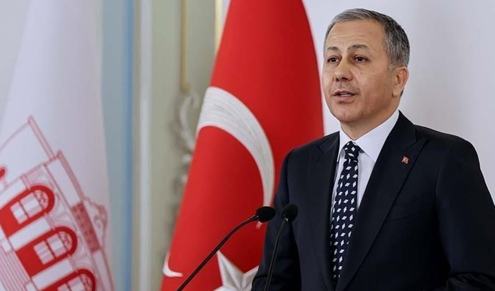 Ali Yerlikaya'dan 1 Mayıs açıklaması: 'Müracaatların hepsine izin verilmiştir' Ali Yerlikaya'dan 1 Mayıs açıklaması: 'Müracaatların hepsine izin verilmiştir'