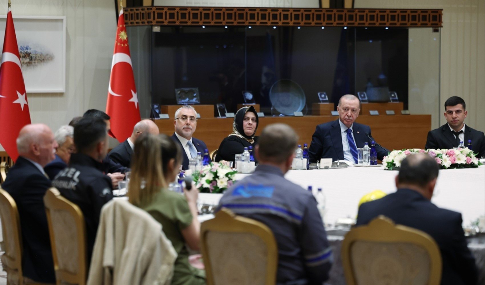 Erdoğan'dan Saray'da 1 Mayıs kutlaması! 'İşçinin refahı için...'