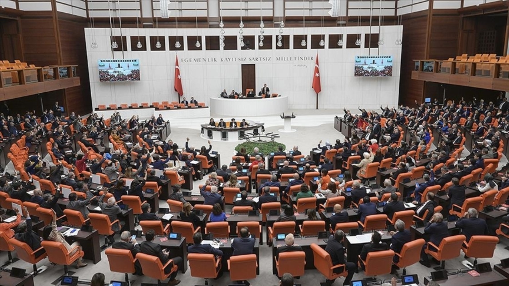 AKP'de Bakan Yardımcıları tartışması: Müsteşarlık sistemi geri mi geliyor?