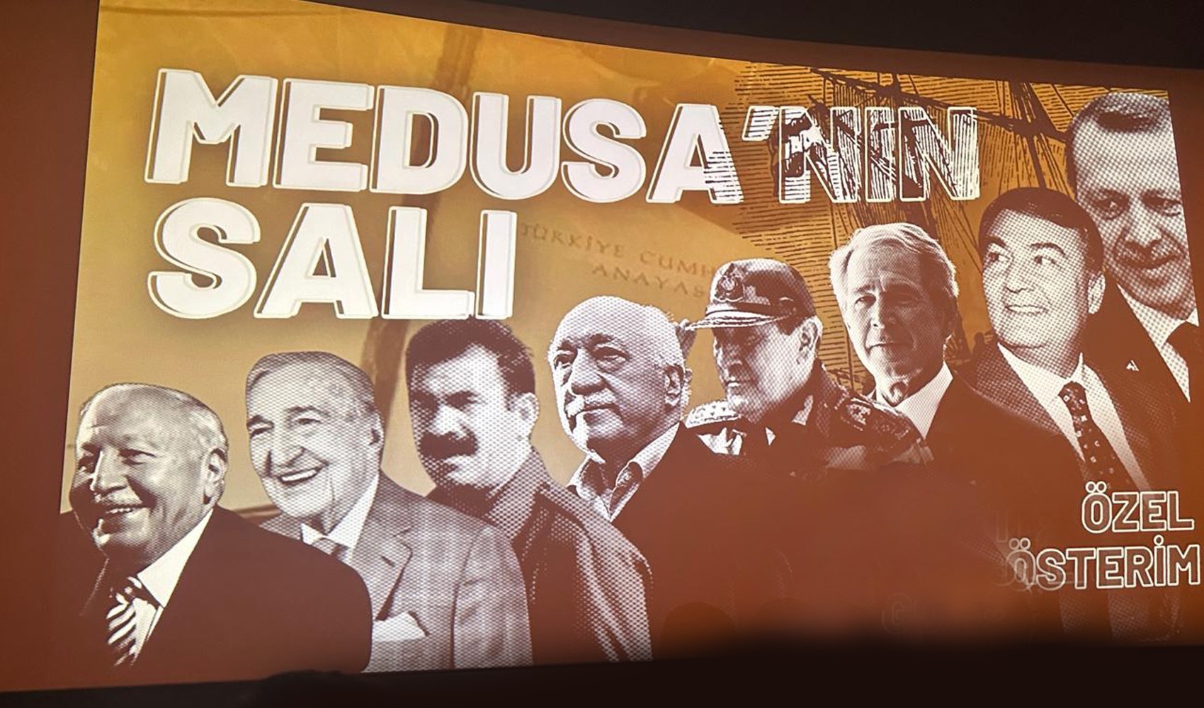 'Medusa’nın Salı: Bir AKP Belgeseli'nin galası yapıldı 'Medusa’nın Salı: Bir AKP Belgeseli'nin galası yapıldı