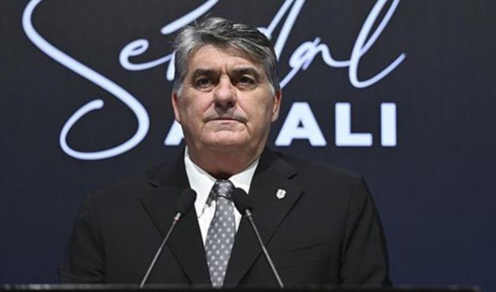 Beşiktaş Başkanı Serdal Adalı'dan genel kurul öncesi camiaya çağrı