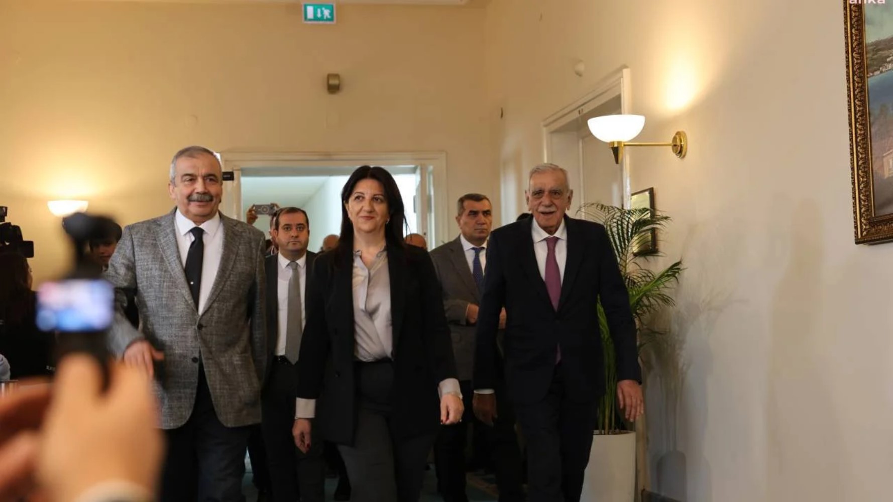 Tuncer Bakırhan açıkladı: Bölücü örgüt PKK kongre kararlarını ne zaman açıklayacak?