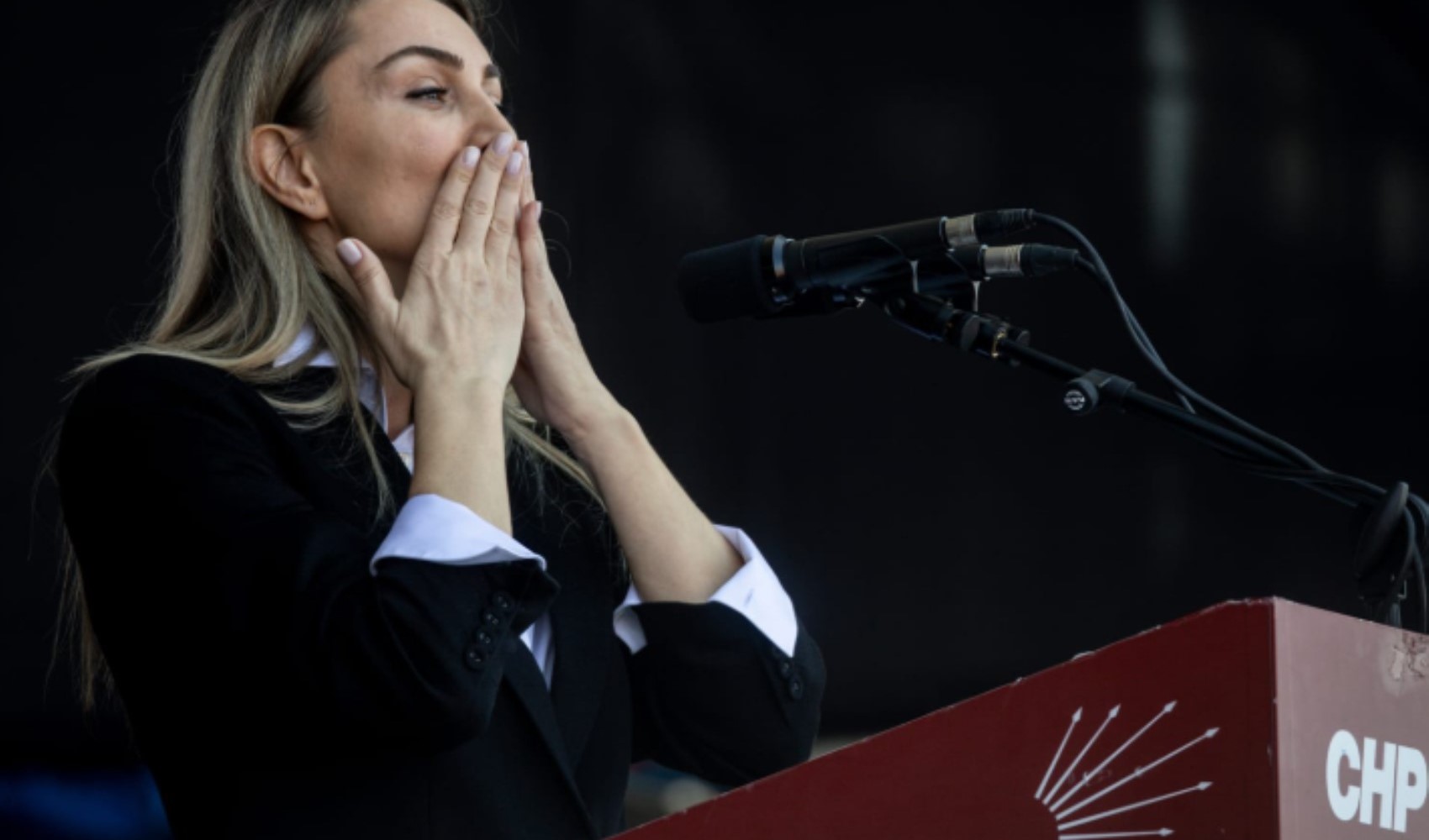 Dilek İmamoğlu’ndan Anneler Günü mesajı! 'Gençler özgürleşene kadar...' Dilek İmamoğlu’ndan Anneler Günü mesajı! 'Gençler özgürleşene kadar...'