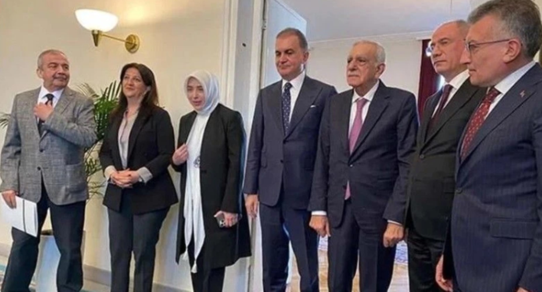 Bahçeli'nin çağrısıyla başlayan süreç... PKK kendini feshetti: İşte adım adım yaşananlar
