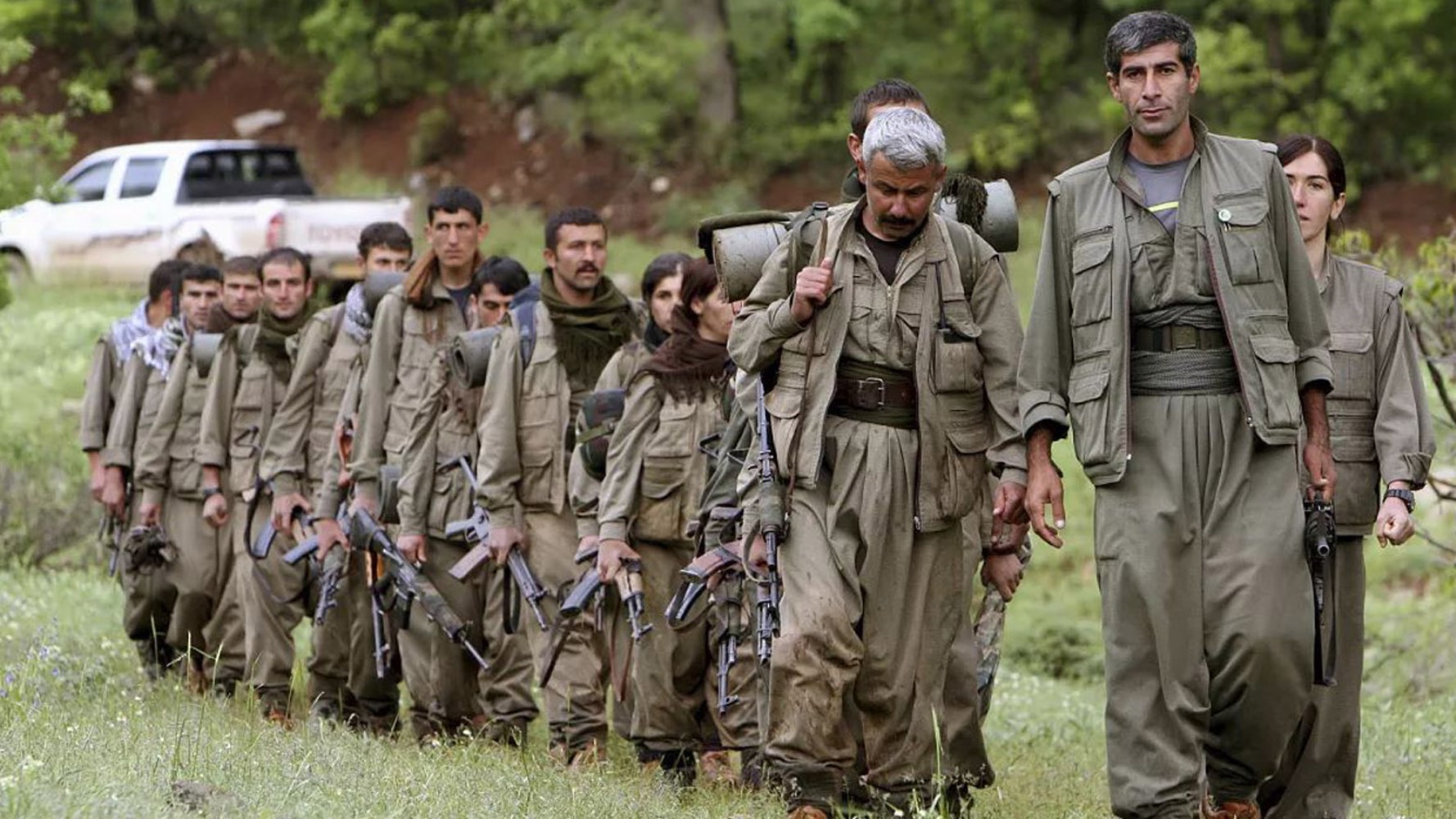 Terör örgütü PKK'nın silah teslim süreci netleşiyor: Gözlemciler eşliğinde 6 noktada teslimat
