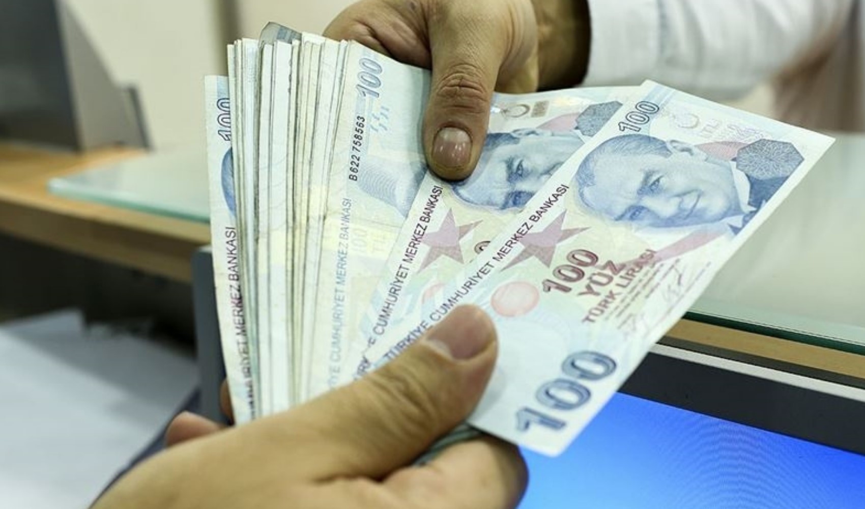 Emeklinin gözü Kurban Bayramında: İkramiye ne kadar olacak? Zam beklentisi karşılıksız kaldı Emeklinin gözü Kurban Bayramında: İkramiye ne kadar olacak? Zam beklentisi karşılıksız kaldı