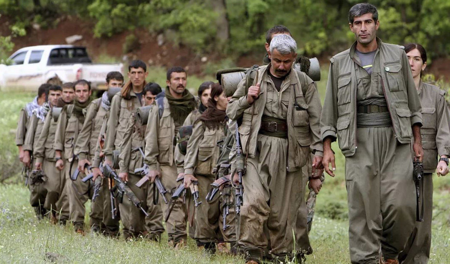 Terör örgütü PKK'nın silah teslim süreci netleşiyor: Gözlemciler eşliğinde 6 noktada teslimat Terör örgütü PKK'nın silah teslim süreci netleşiyor: Gözlemciler eşliğinde 6 noktada teslimat