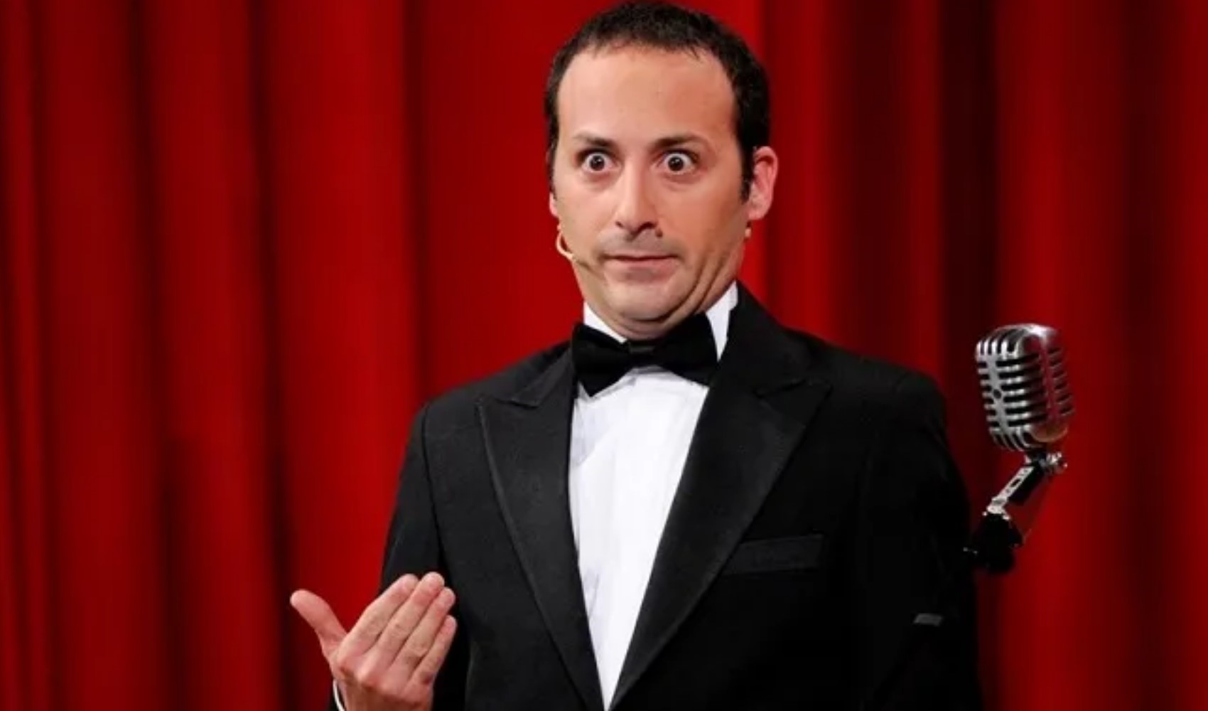 Tolga Çevik sağlık sorununu açıkladı: Tolgshow gösterisi ertelendi Tolga Çevik sağlık sorununu açıkladı: Tolgshow gösterisi ertelendi