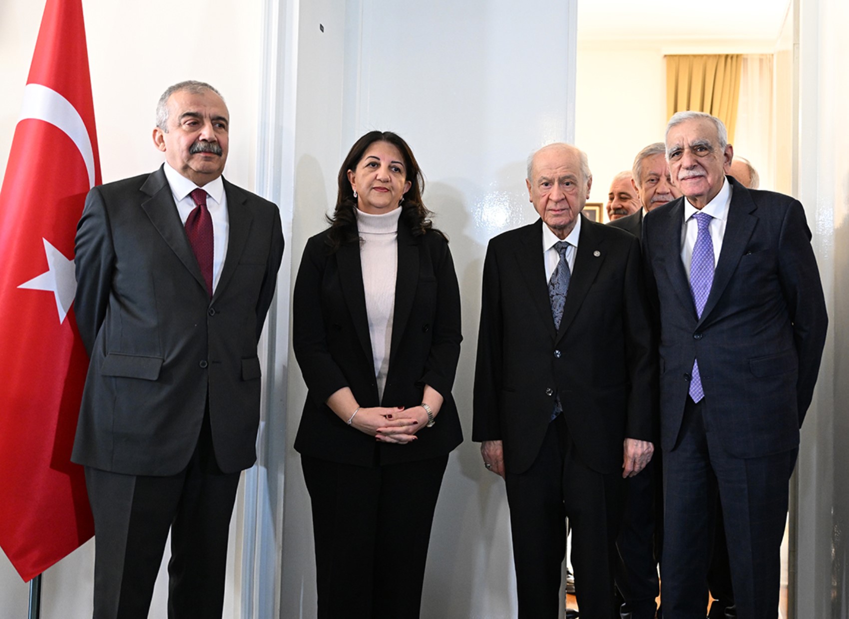 3 bin PKK'lı terörist Suriye'de faaliyet gösteriyor: Aralarında 104 askerimizin katili de var! İşte o isimler...