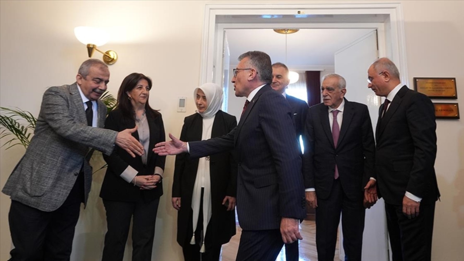 Adalet Bakanlığı yalanlamıştı: Bahçeli ve Demirtaş arasında görüşme olacak mı?