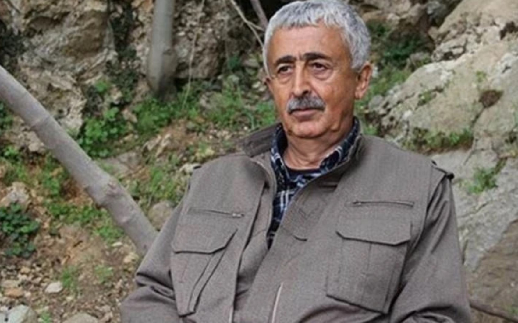 Terör örgütünün sözde kongresinde dikkat çeken ayrıntı: Fotoğraflarda yer alan teröristler kim? Birçok kanlı saldırıda yer aldılar!
