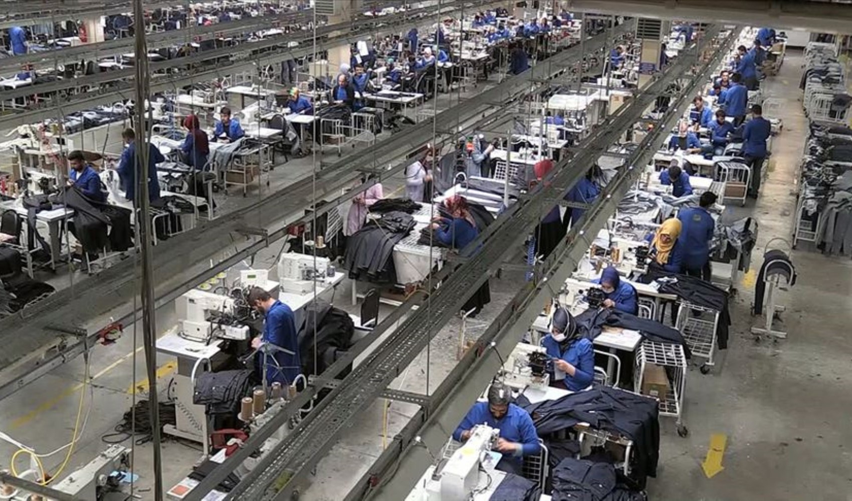 Fabrilla tekstil iflas etti: Yüzlerce kişi işsiz kaldı Fabrilla tekstil iflas etti: Yüzlerce kişi işsiz kaldı