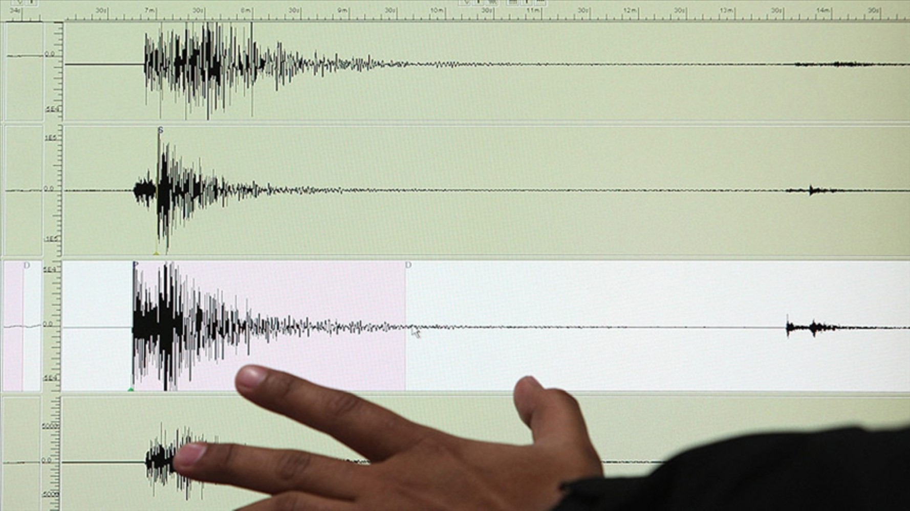 Uzman isim uyardı... Ege ve Akdeniz alarm veriyor: 'Bölgeye stres transferi yüklendi'