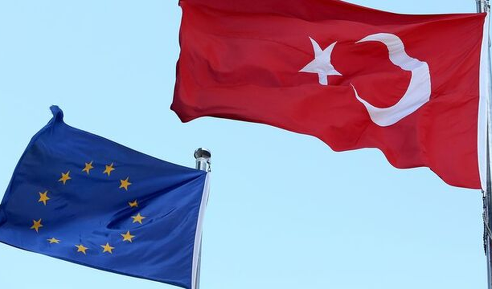 Türkiye, Avrupa'nın en uzun çalışma saatlerine sahip ülkesi oldu Türkiye, Avrupa'nın en uzun çalışma saatlerine sahip ülkesi oldu