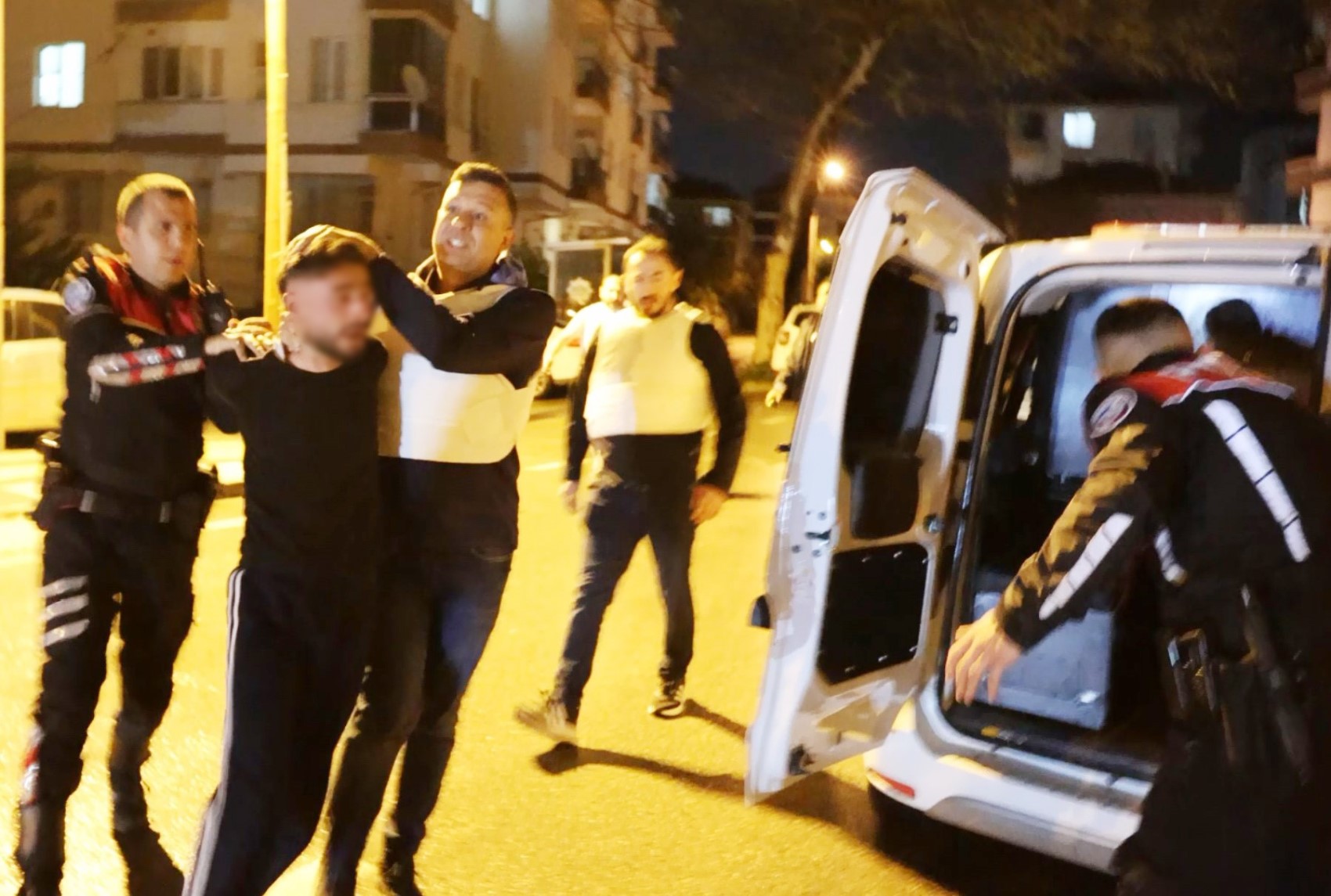 Oyuncak tabancayla polisi alarma geçirdi: Ben cehennemimi oluşturmuşum zaten