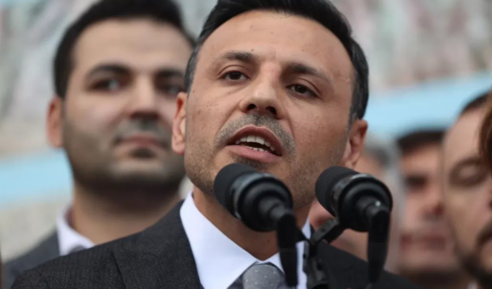 Özgür Çelik'ten tahliye çağrısı! 'Gençler serbest bırakılmalı' Özgür Çelik'ten tahliye çağrısı! 'Gençler serbest bırakılmalı'