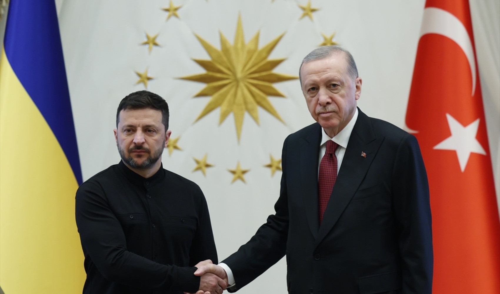 Ukrayna lideri Zelenski Türkiye'den ayrıldı Ukrayna lideri Zelenski Türkiye'den ayrıldı
