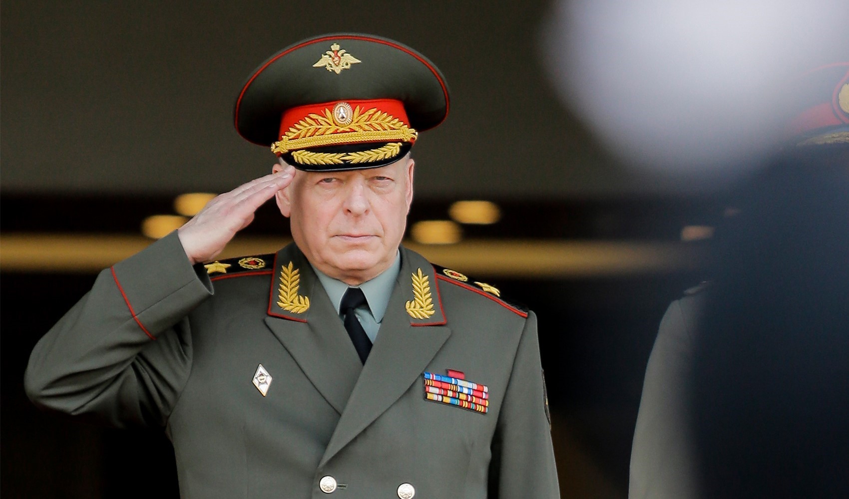 Putin, Kara Kuvvetleri Komutanı Salyukov'u görevden aldı Putin, Kara Kuvvetleri Komutanı Salyukov'u görevden aldı