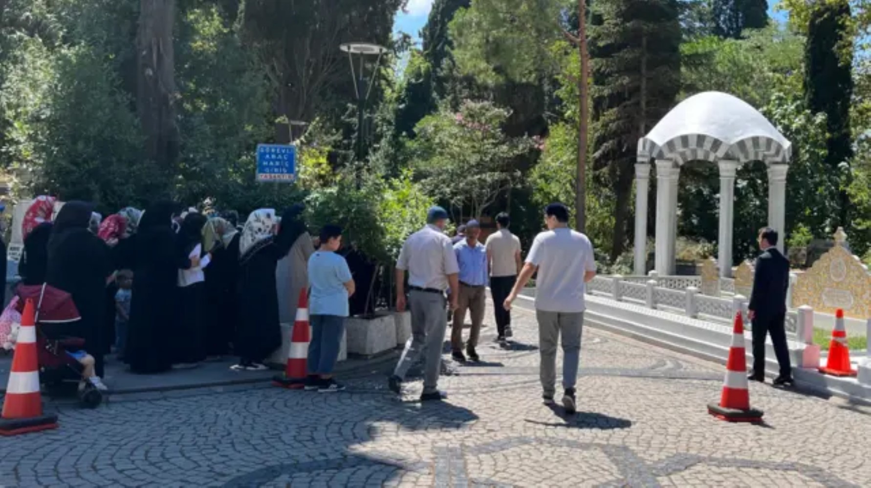İktidar medyası sinyali vermişti... Süleymancılar’a operasyon kapıda mı? Cemaat içinde kritik toplantı