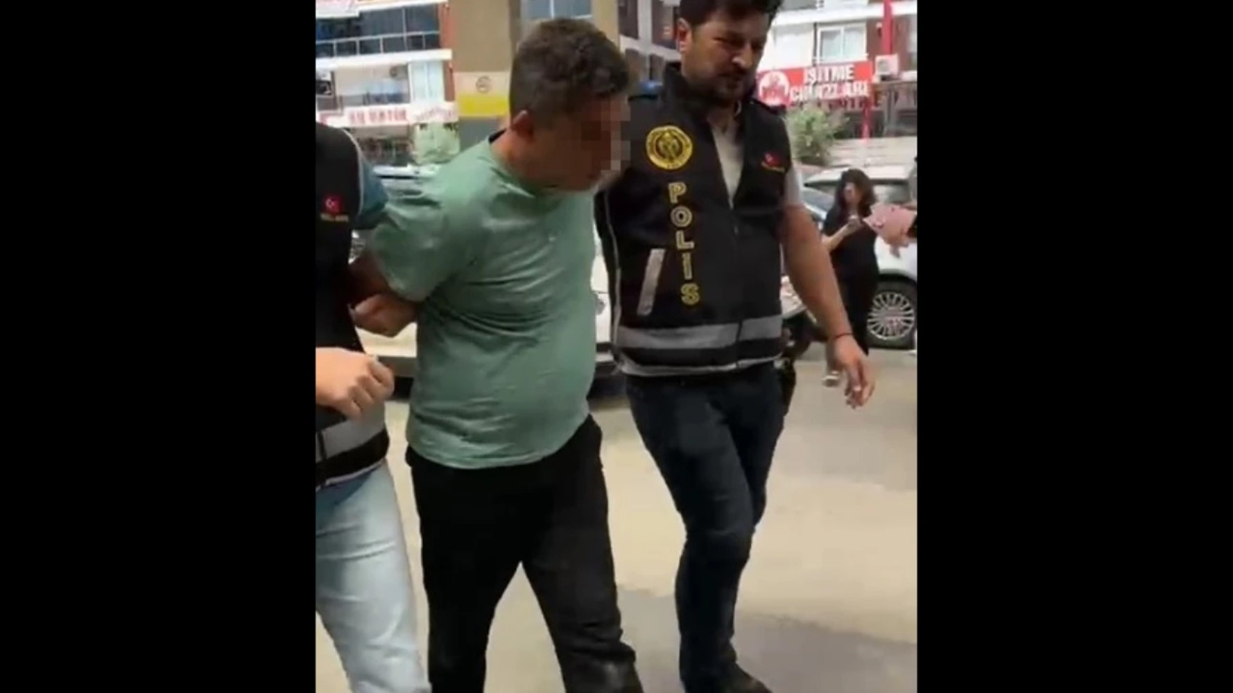 Aydın’daki yangında korkunç şüphe: Anne ve çocuklar uyutulup öldürüldü mü? Kulaklık detayı ortaya çıktı