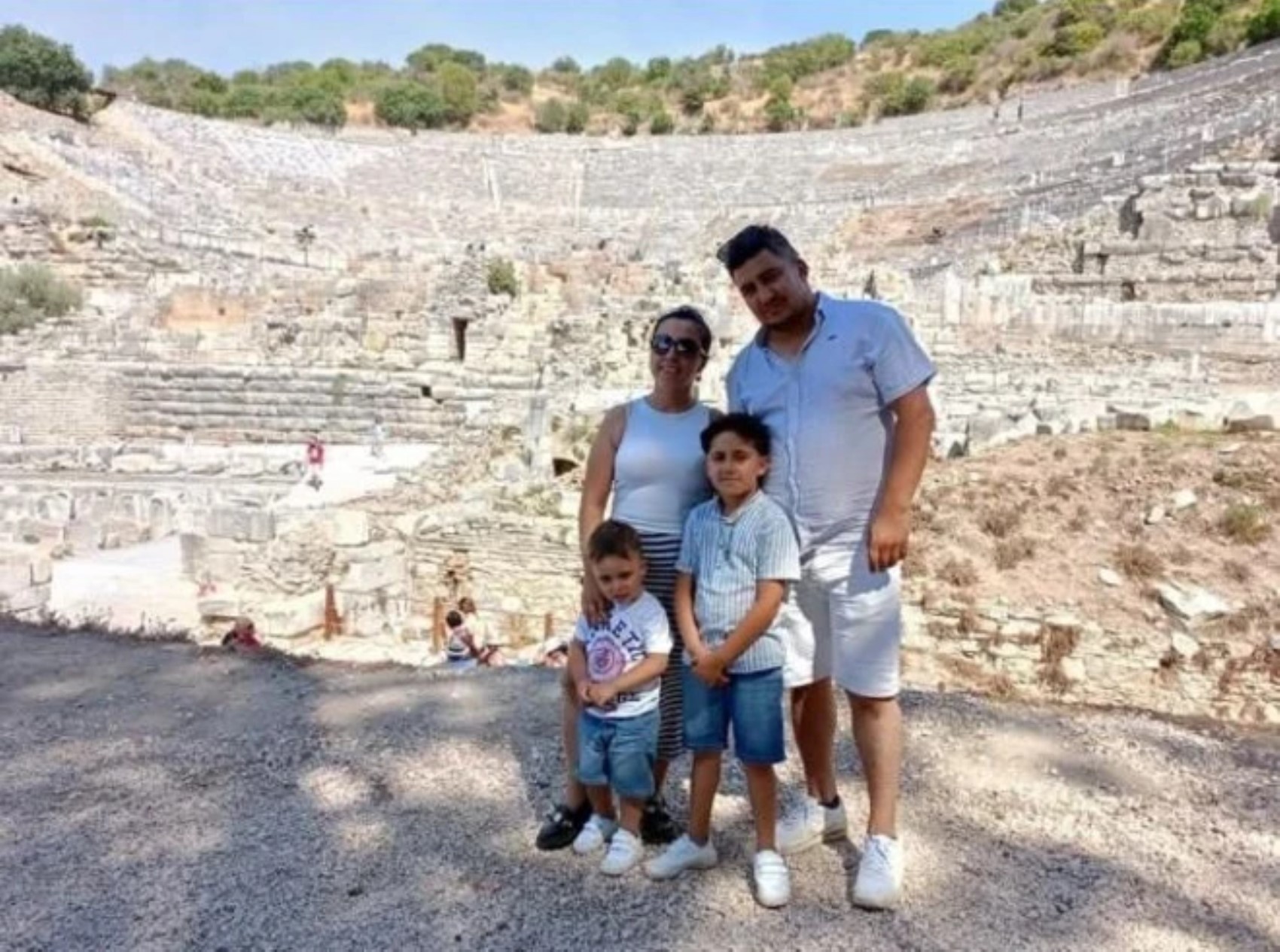 Aydın’daki yangında korkunç şüphe: Anne ve çocuklar uyutulup öldürüldü mü? Kulaklık detayı ortaya çıktı