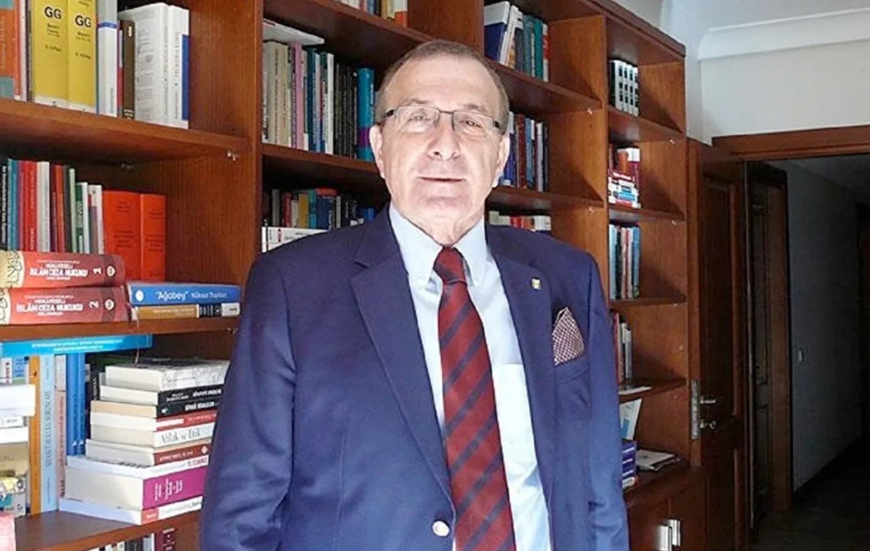İmamoğlu davalarına tepki göstermişti: Adem Sözüer'in kardeşi görevden alındı