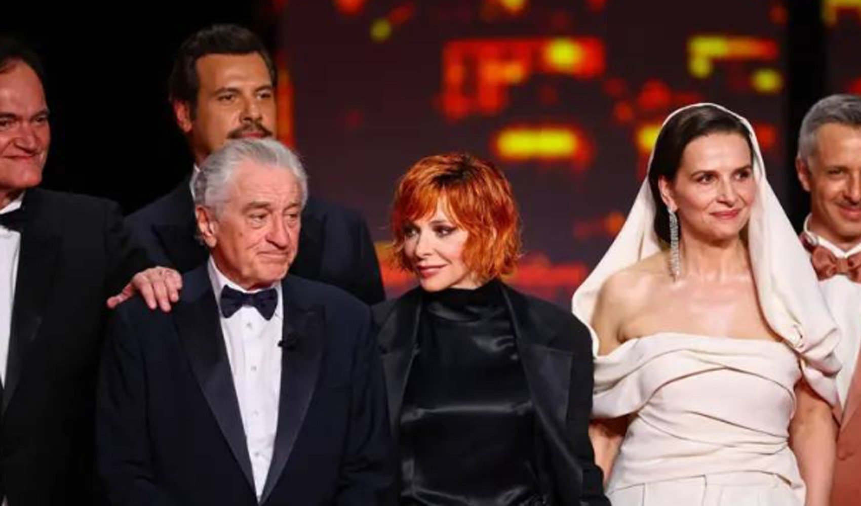 Cannes Film Festivali'nin açılış törenine siyasi mesajlar damga vurdu Cannes Film Festivali'nin açılış törenine siyasi mesajlar damga vurdu