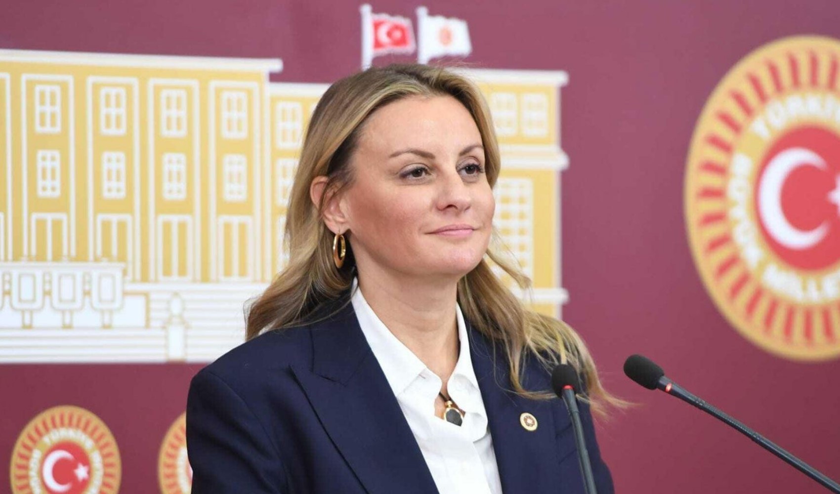 DEVA Partisi'nden istifa etmişti: Yeniden CHP'ye katılıyor