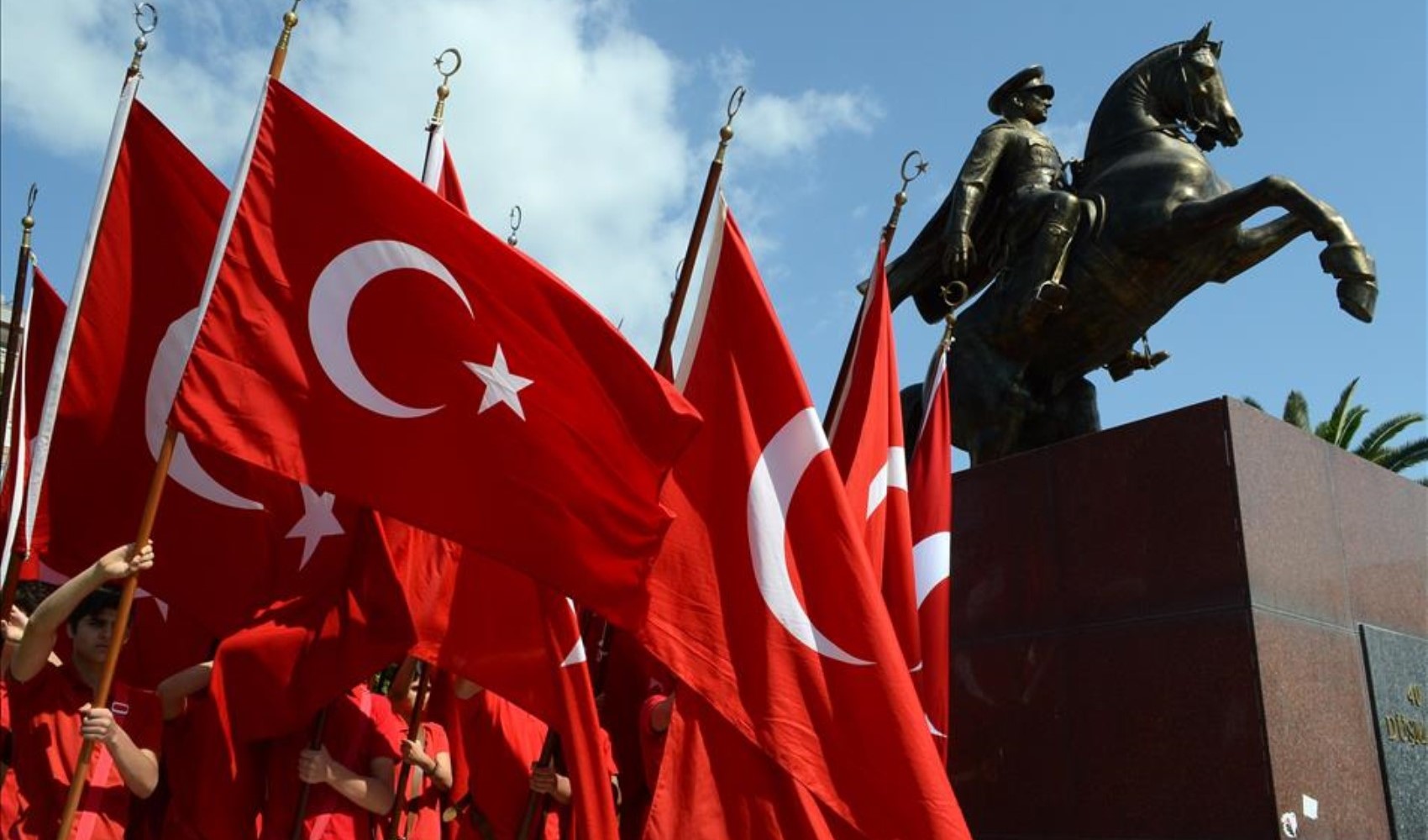 19 Mayıs resmi tatil mi? 19 Mayıs'ta kamu ve özel sektör çalışıyor mu? Okul var mı? 19 Mayıs resmi tatil mi? 19 Mayıs'ta kamu ve özel sektör çalışıyor mu? Okul var mı?