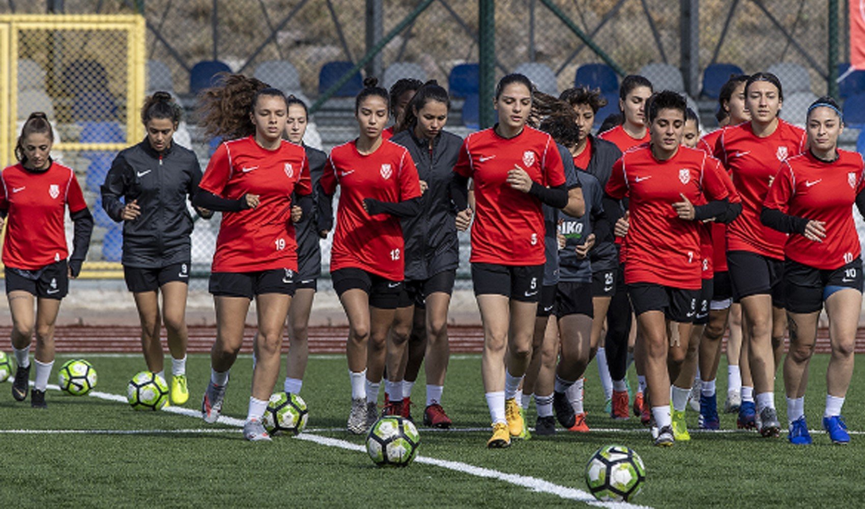 Fenerbahçe itiraz etti, TFF şampiyonluğu tescilledi Fenerbahçe itiraz etti, TFF şampiyonluğu tescilledi