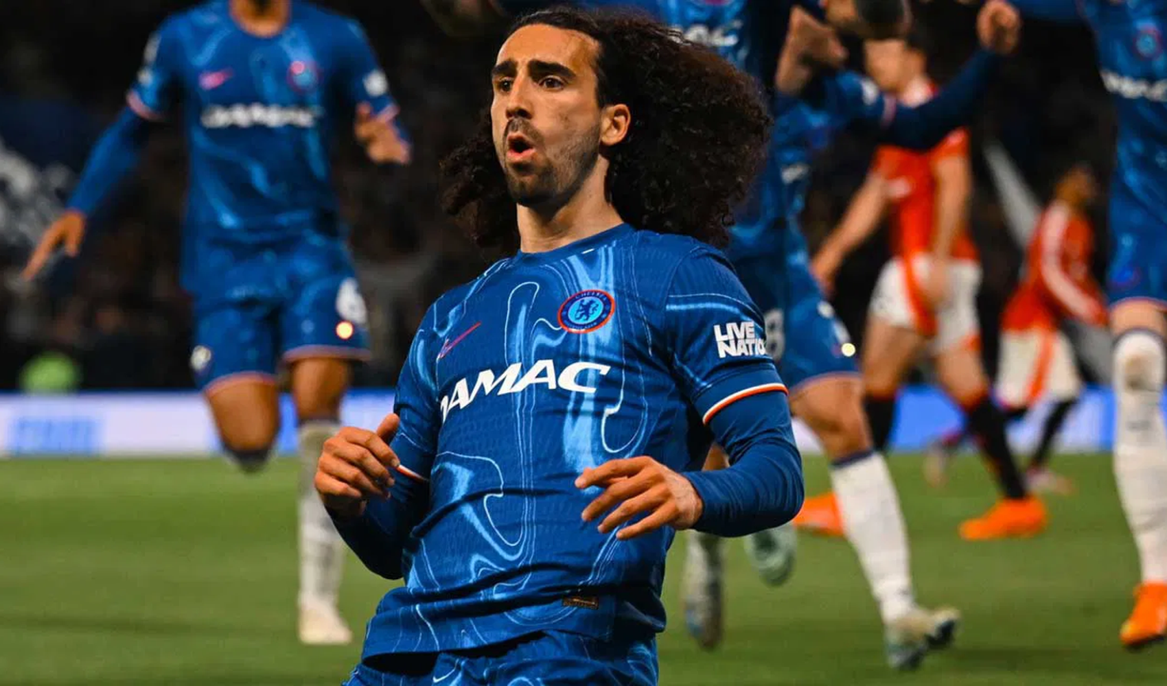 Chelsea’den kritik zafer: Manchester United’ı Cucurella’nın golüyle devirdi