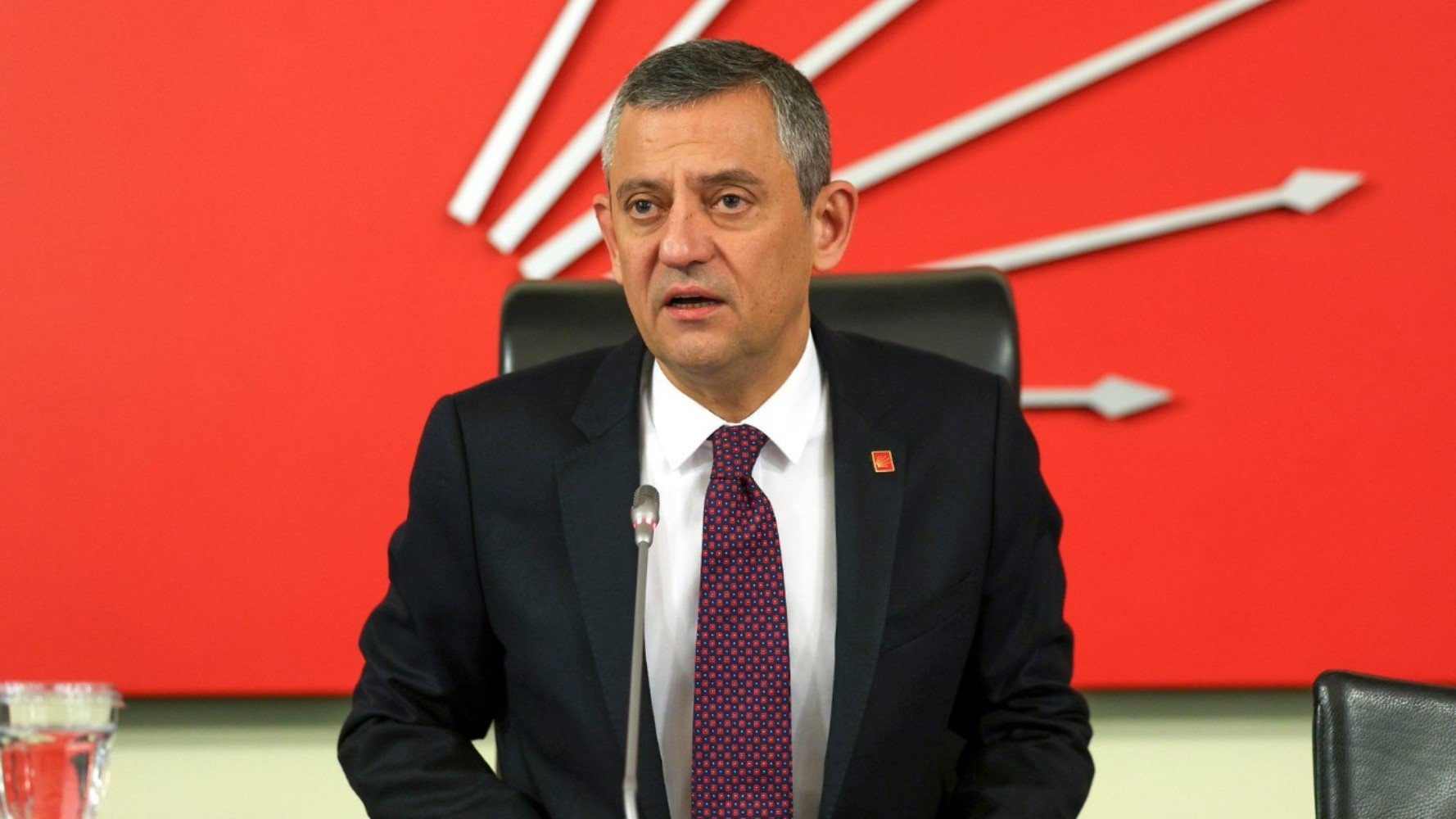 3 farklı kategoride soruldu: Türkiye'de en çok beğenilen siyasetçi belli oldu!