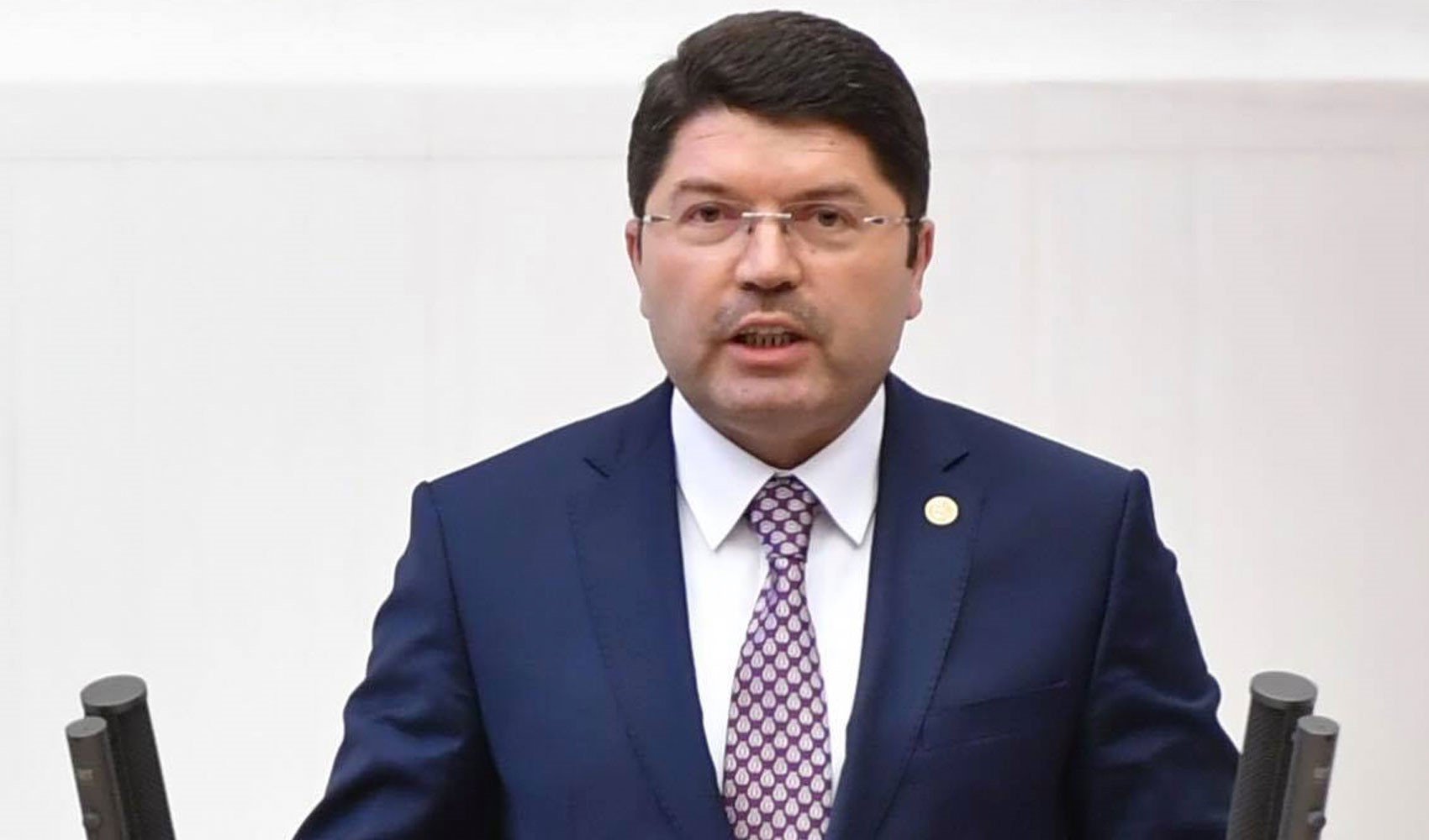 Yandaşlar önceden sızdırıyordu: Yılmaz Tunç'un TBMM'de cevaplayamadığı soru önergesi Yandaşlar önceden sızdırıyordu: Yılmaz Tunç'un TBMM'de cevaplayamadığı soru önergesi