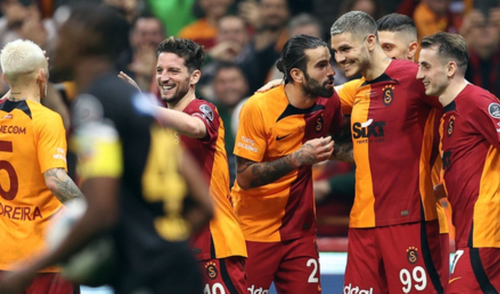 Aslan sahaya şampiyonluk için çıkıyor! Muhtemel 11'ler belli oldu Aslan sahaya şampiyonluk için çıkıyor! Muhtemel 11'ler belli oldu