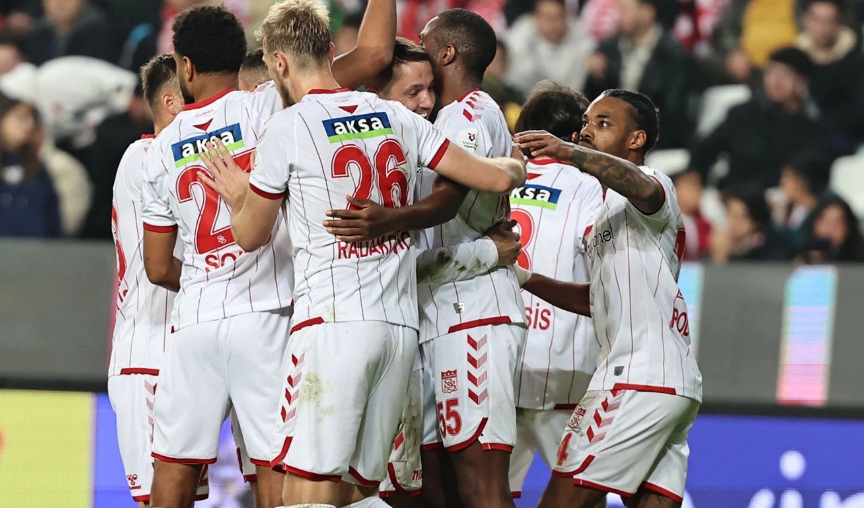 Sivasspor Süper Lig’e veda etti Sivasspor Süper Lig’e veda etti