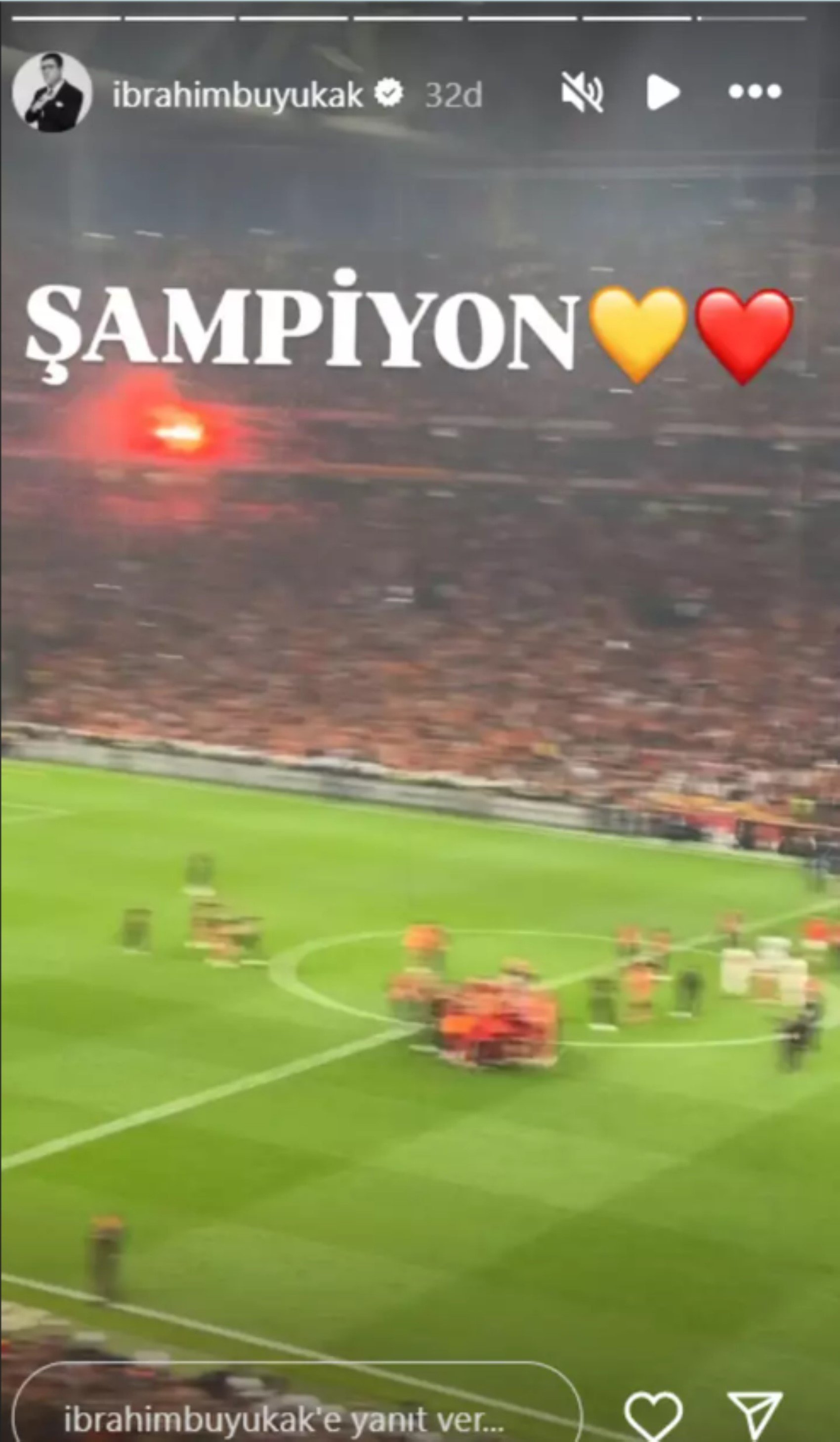 Galatasaray 25. kez şampiyon! Ünlü isimler şampiyonluğu kutladı