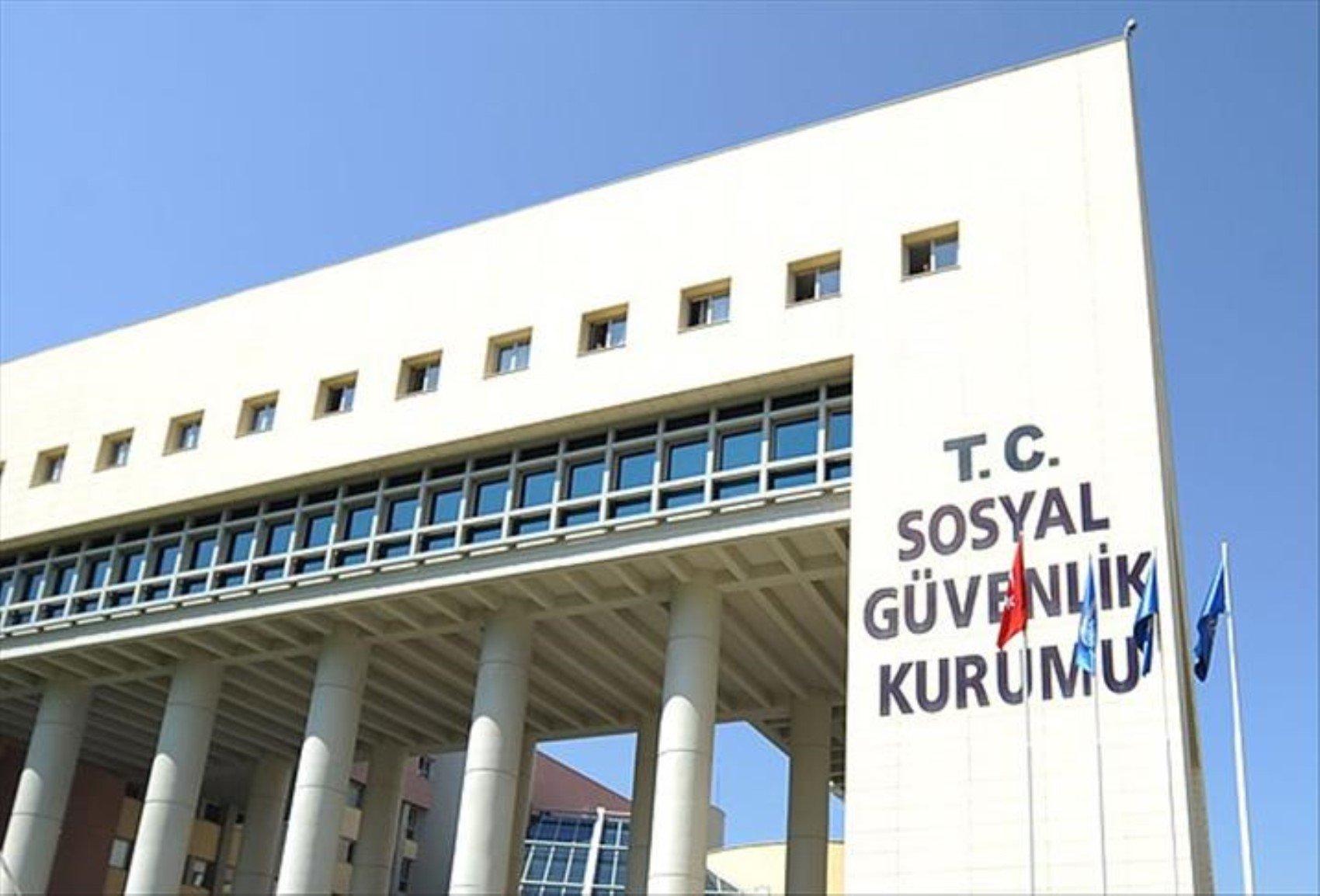 SGK çalışmalara başladı: Artık onlara da maaş bağlanacak! Yasal düzenleme yolda