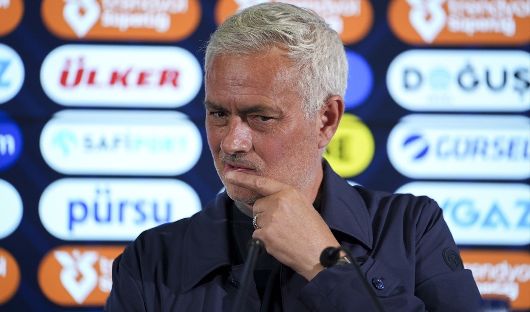 Kutlamalara tepki gösteren Mourinho: 'Muslera’ya penaltı? Bu çok şey anlatıyor'