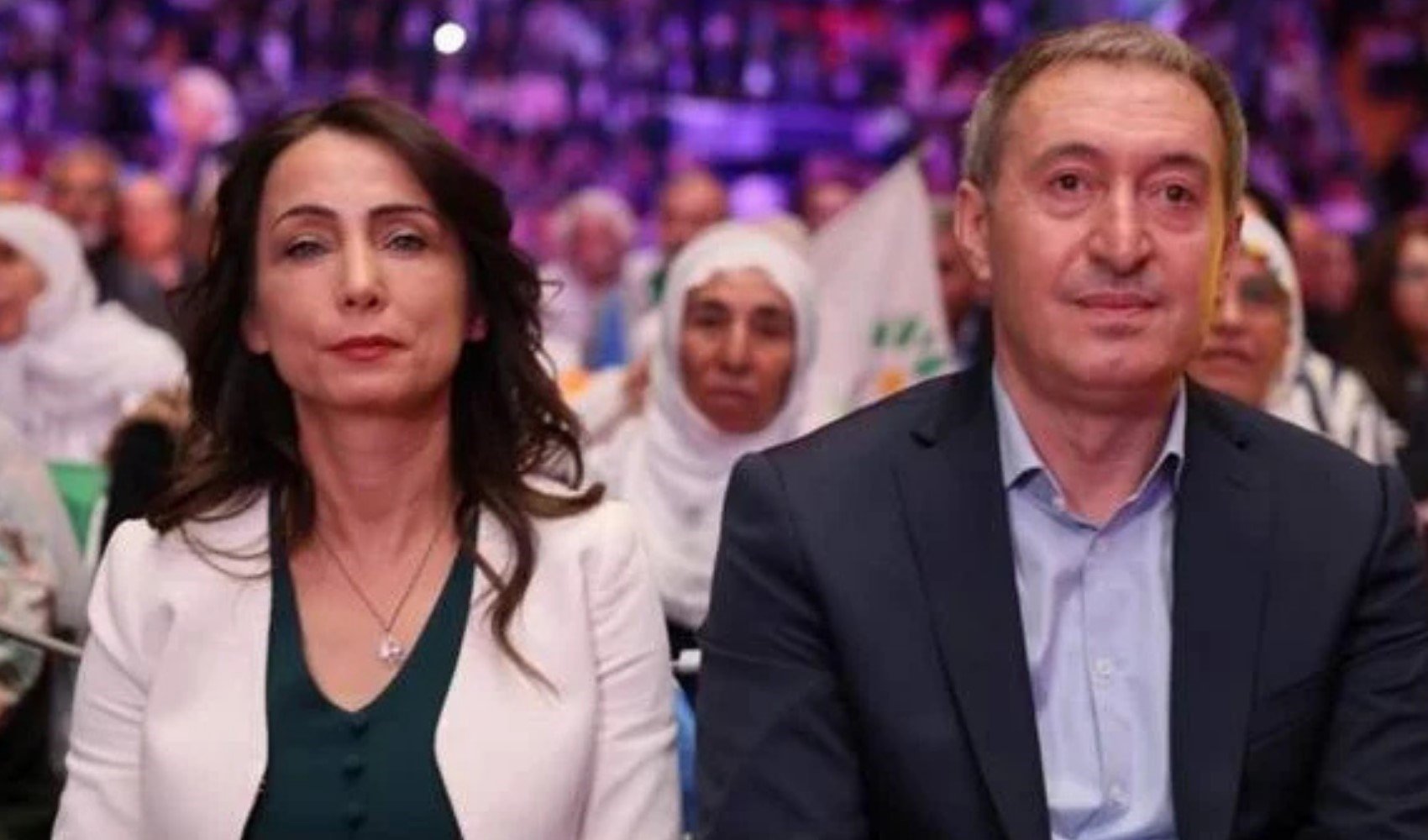 PKK fesih kararı sonrası DEM Parti siyasi tura başladı! İlk durak DEVA ve Saadet Partisi